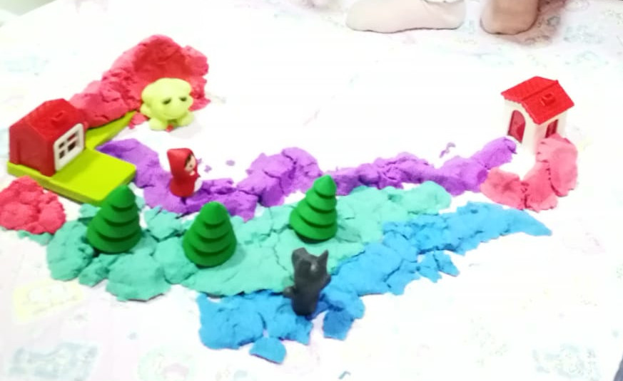 Toddler Kinetic Sand Play Progression (Sand, Dough, Diorama)